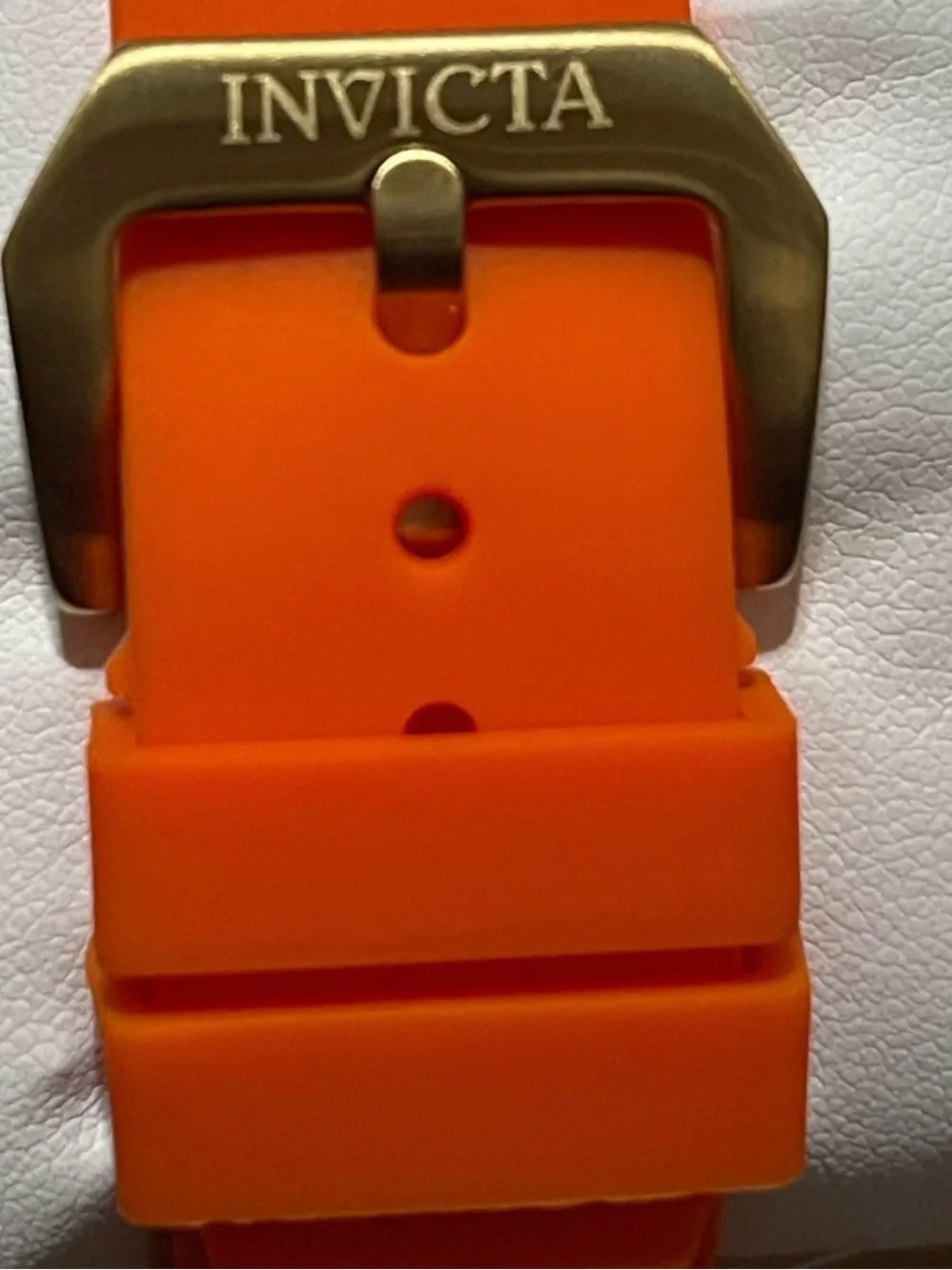 Invicta bold orange